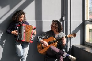 Théâtre accessible dès 8 ans T'es qui toi ?
